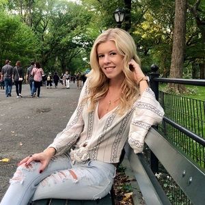 Meet your Posher, Ashlyn